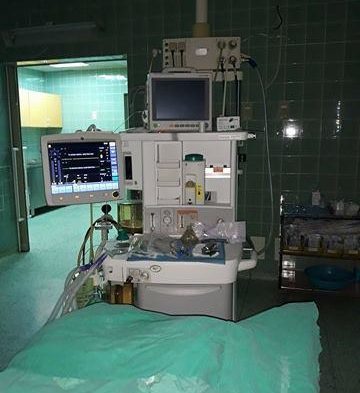 Anesteziolozi Opšte bolnice Studenica u Kraljevu nisu ušli u salu jer aparati za anesteziju nemaju potvrdu o ispravnosti