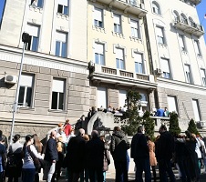 Protest za Polikliniku: “Obećanja ne dolaze u obzir”